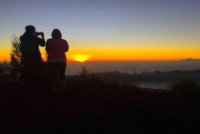 Mt Batur Sunrise Trekking y plantación de café Luwak Mt Batur Sunrise Trekking y plantación de café Luwak