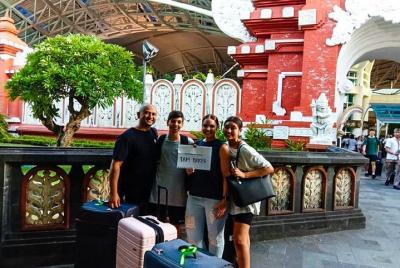 Traslado de llegada al aeropuerto de Bali Ngurah Rai Traslado de llegada al aeropuerto de Bali Ngurah Rai