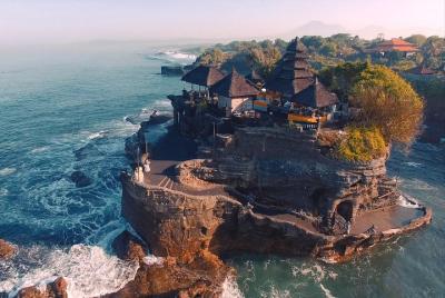 Holy Taman Ayun y Tanah Lot Temple Tour Holy Taman Ayun y Tanah Lot Temple Tour