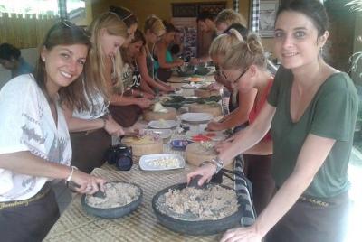 Clase de cocina balinesa con almuerzo o cena en Ubud