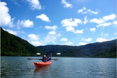 [Okinawa Iriomote Island] Phantom Falls Nara Falls! ! Iriomote Island Sea Kayak Tour (7 horas)