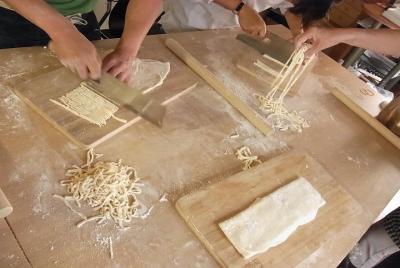 Clase privada de cocina japonesa y fabricación de udones en Tokio