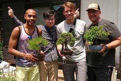 Experiencia práctica de bonsái en la Meca de los bonsáis cerca de