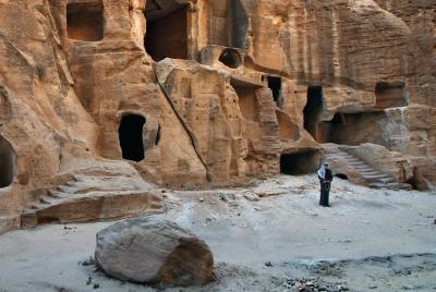 Jordan Horizons Tours: Petra Guided Trails (Little Petra via Siq al-Barid)