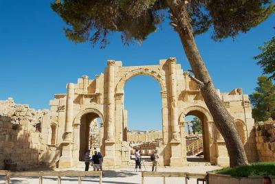 Jordan Horizons Tours: excursión de un día a Jerash y Ajloun desde el Mar Muerto Jordan Horizons Tours: excursión de un día a Jerash y Ajloun desde el Mar Muerto