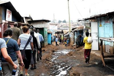 Visita guiada de Nairobi a los barrios pobres de Kibera Visita guiada de Nairobi a los barrios pobres de Kibera