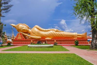 Tour privado de 6 días por Laos a Vientiane, cueva Pak Ou, Luang Prabang Tour privado de 6 días por Laos a Vientiane, cueva Pak Ou, Luang Prabang