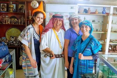 Visita turística privada con todo incluido a Baalbek y Ksara Visita turística privada con todo incluido a Baalbek y Ksara