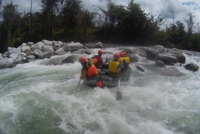 Rafting Kadamaian en aguas blancas