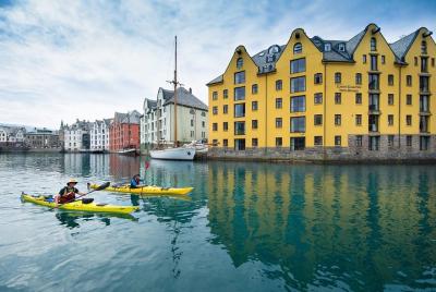 Kayak de mar en Ålesund Kayak de mar en Ålesund