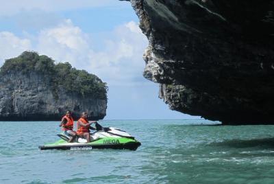Recorrido en moto acuática por el archipiélago de Langkawi con la isla de Dayang Bunting