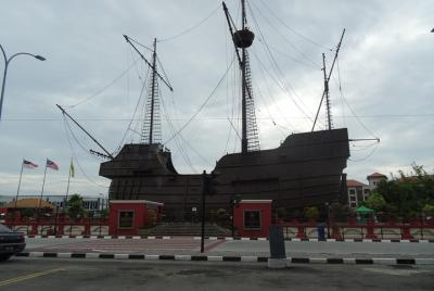 5D 4N Tour Penang Island - Singapore Drop Off