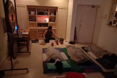 Terapia grupal de relajación sonora para un mejor sueño