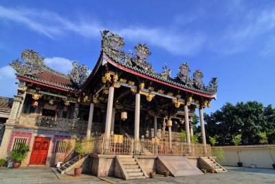 Traslados de ida y vuelta de los hoteles de la ciudad de Penang a Kuala Lumpur Traslados de ida y vuelta de los hoteles de la ciudad de Penang a Kuala Lumpur