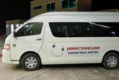 Traslado privado del aeropuerto de Cancún a la zona hotelera de Cancún. Traslado privado del aeropuerto de Cancún a la zona hotelera de Cancún.