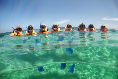 Navegando a Isla Mujeres en Catamarán