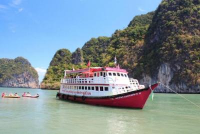 Excursión de un día a Phuket James Bond en barco grande
