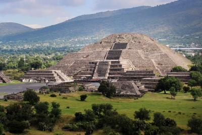 Excursión de todo el día a Teotihuacan y a la Basílica de Guadalu