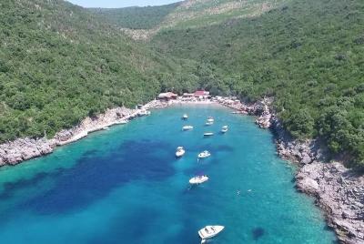 Viaje en grupo a la cueva azul con parada en la playa - 4 horas