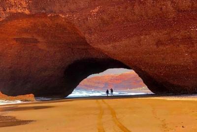 Tour privado de 3 días al sur desde Agadir por la playa de Legzira, Tafroute y Taroudant