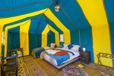 Excursión familiar a Marruecos desde Chefchaouen al desierto de Merzouga y Marrakech