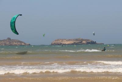 Reserva tres días de clases de kitesurf tres horas al día el precio pp