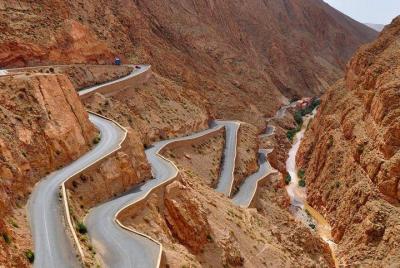 Tour grupal compartido por el desierto desde Marrakech a Fez 3 días Tour grupal compartido por el desierto desde Marrakech a Fez 3 días