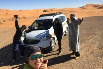 Viaje de 2 días en un pequeño grupo de FEZ a FEZ pasando por MERZOUGA Viaje de 2 días en un pequeño grupo de FEZ a FEZ pasando por MERZOUGA