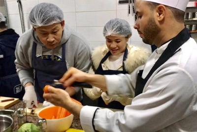 Descubramos los secretos de la comida marroquí. Descubramos los secretos de la comida marroquí.