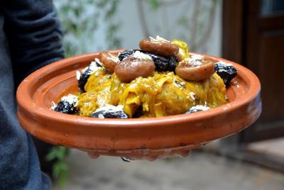 Fez: Clase de cocina tradicional marroquí y tour de mercado Fez: Clase de cocina tradicional marroquí y tour de mercado