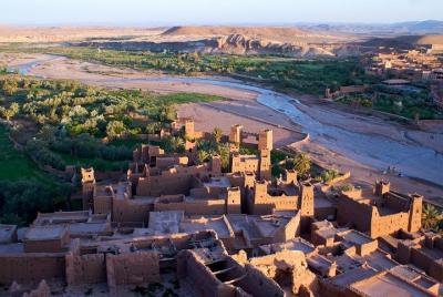 Viaje de 2 días a Zagora desde Marrakech a atlas y Camel Trek y Desert Camp Viaje de 2 días a Zagora desde Marrakech a atlas y Camel Trek y Desert Camp