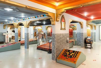 Sin colas: entrada al museo de historia tejida - musée Histoire Tissée