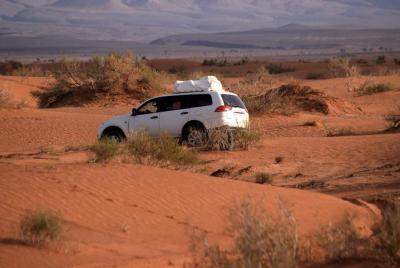 Tour cultural de 10 días fuera de las carreteras y Erg Chigaga por Marruecos desde Marrakech