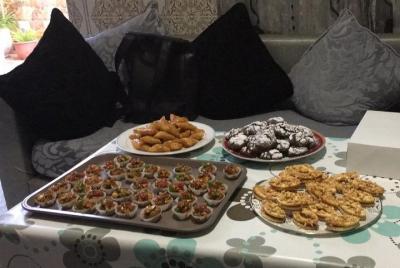 Sabrosos pasteles marroquíes con alegría