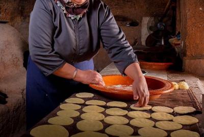  Clase de cocina en el corazón de la montaña del Atlas desde Marrakech Con los lugareños