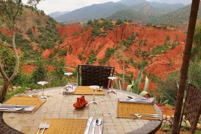Excursión privada de día completo Marrakech - Valle de Ourika con almuerzo. Excursión privada de día completo Marrakech - Valle de Ourika con almuerzo.