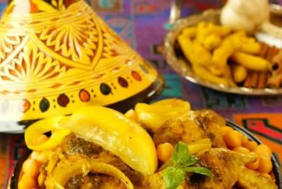 Cena y espectáculo en un palacio marroquí de Marrakech