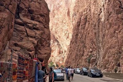 Tour privado al desierto de Merzouga desde Ouarzazate Tour privado al desierto de Merzouga desde Ouarzazate