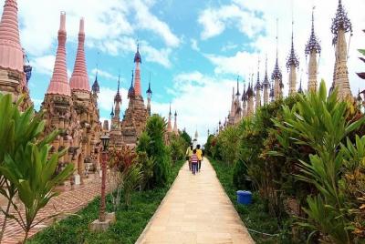 Día completo de turismo en Kakku