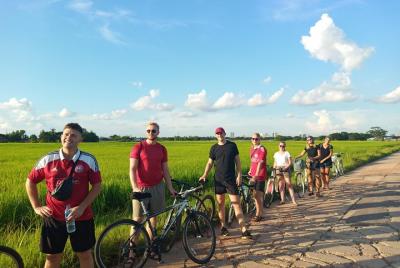 Explora Hidden Yangon en bicicleta