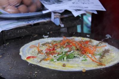Excursión a pie por el mercado de comida y mercado de la calle Yangon