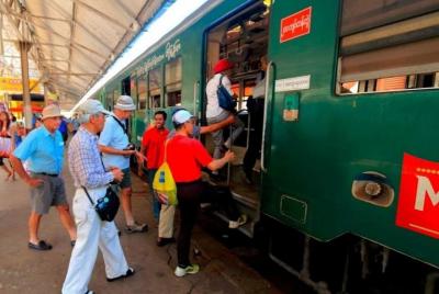 Tour de la ciudad de Yangon en tren local