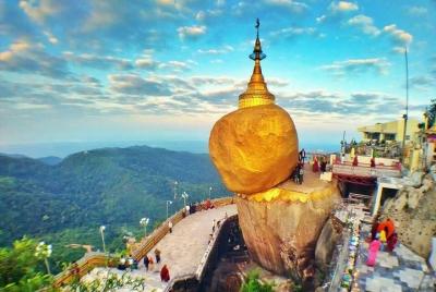 Recorrido del día del Golden Rock con conductor de habla inglesa