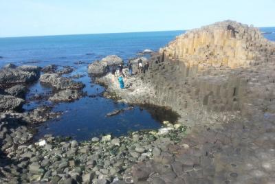 Paseo de los gigantes por la calzada de los gigantes y Juego de tronos.