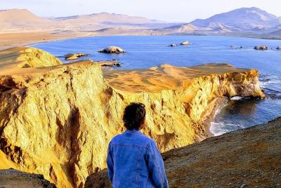 Caminata de las sombras doradas