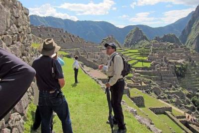 Tour guiado de 2.5 horas a Machu Picchu con el mejor guía privado Tour guiado de 2.5 horas a Machu Picchu con el mejor guía privado