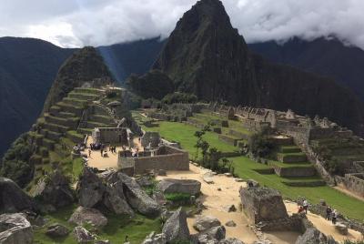 Servicio de guía privado de Machu Picchu desde Aguas Calientes Servicio de guía privado de Machu Picchu desde Aguas Calientes