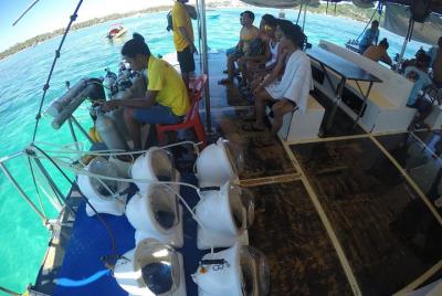 Buceo con casco Aquanaut