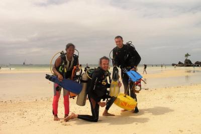 WaterColors - PADI Scuba Diver Certification en Boracay