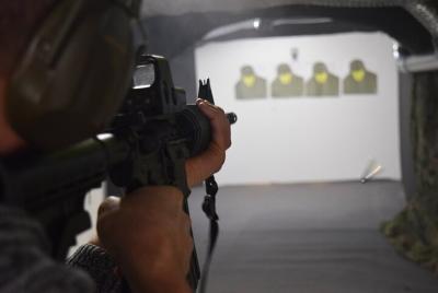 Paquete de tiro con pistola con traslados al hotel